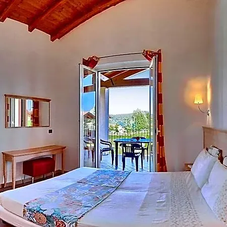 Aparthotel Alice 3*